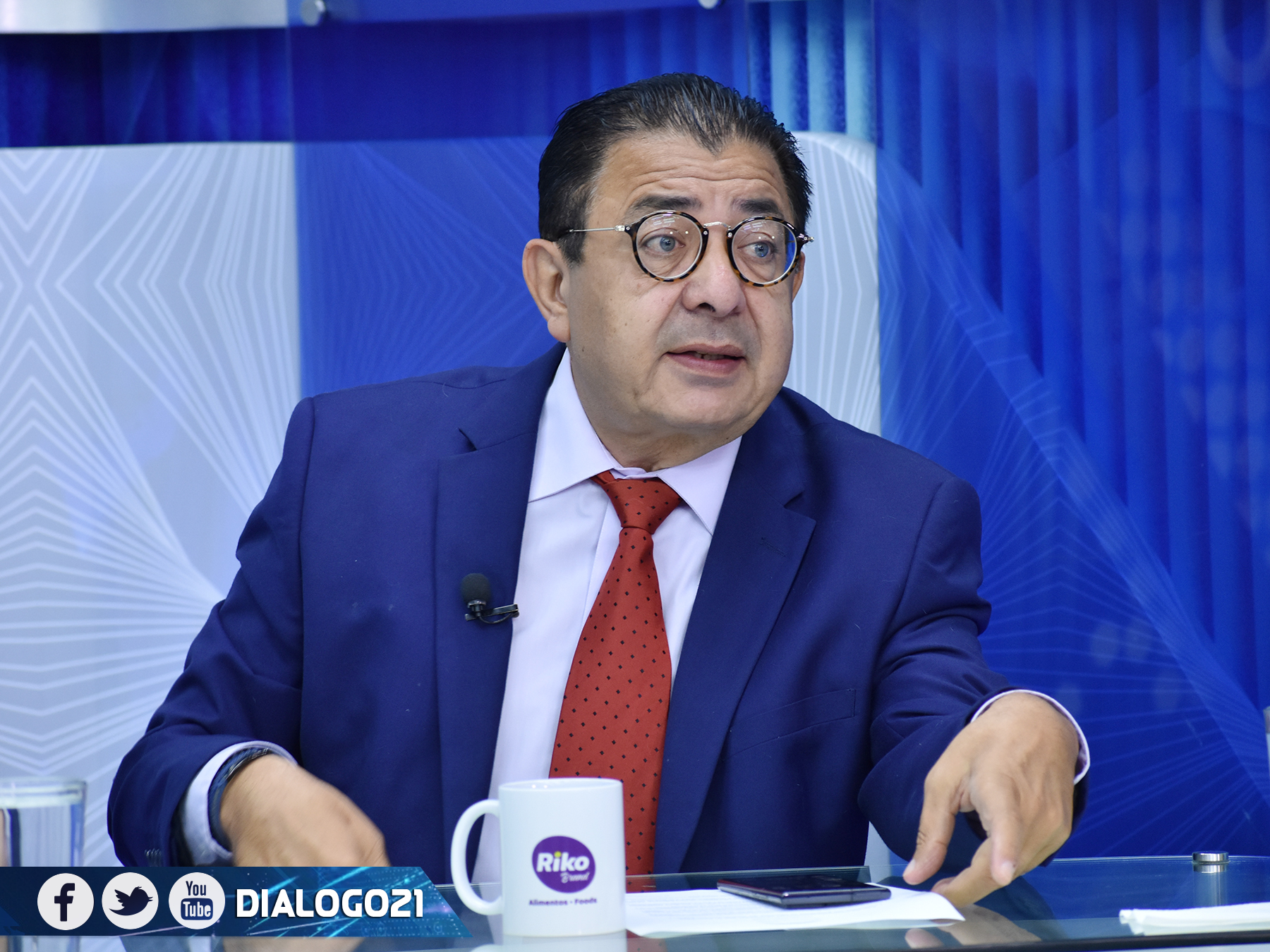 Ronal Umaña: "ARENA y el FMLN se aliaron para llevarse el dinero del pueblo" ronal-umana-arena-y-el-fmln-se-aliaron-para-llevarse-el-dinero-del-pueblo